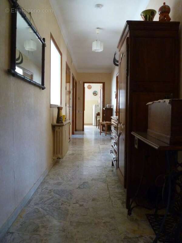 Maison à PUGET-THENIERS