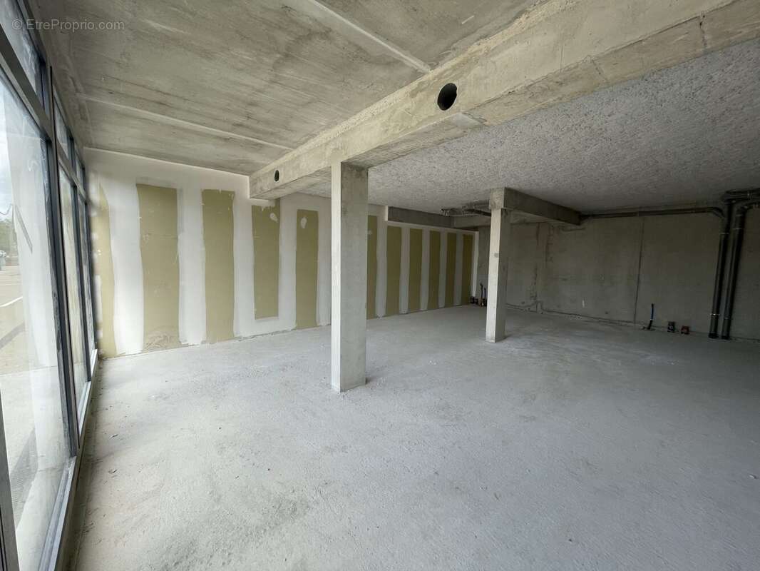 Commerce à SAINT-MEDARD-EN-JALLES