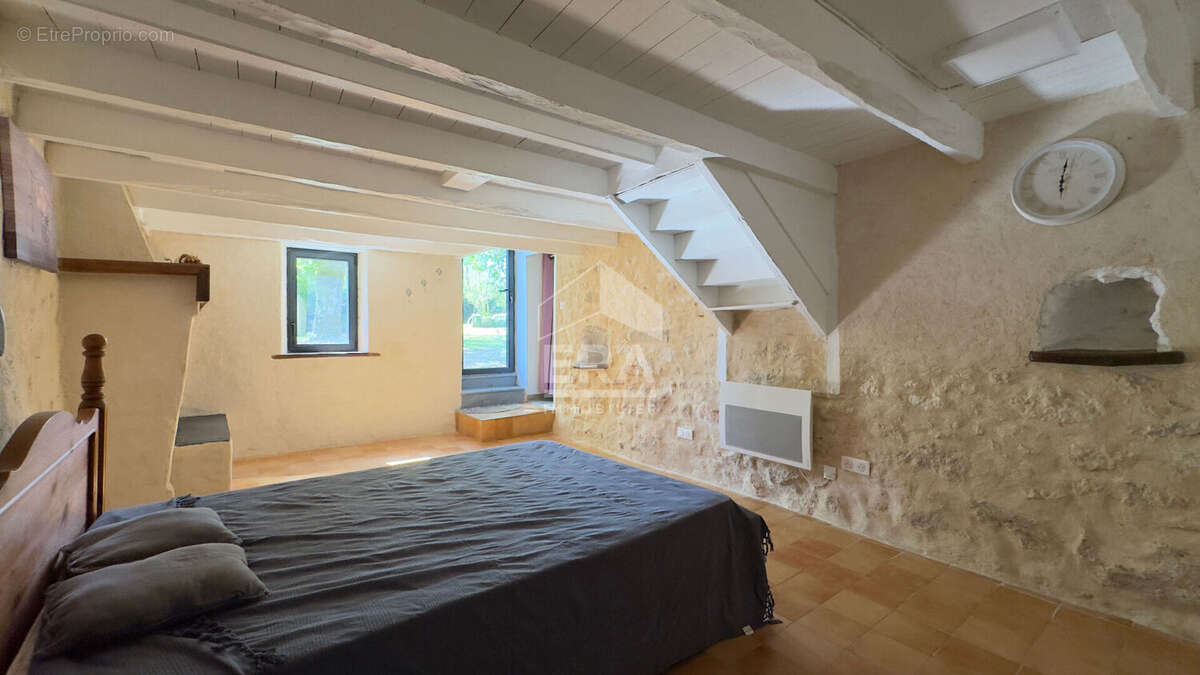 Maison à FOUGUEYROLLES
