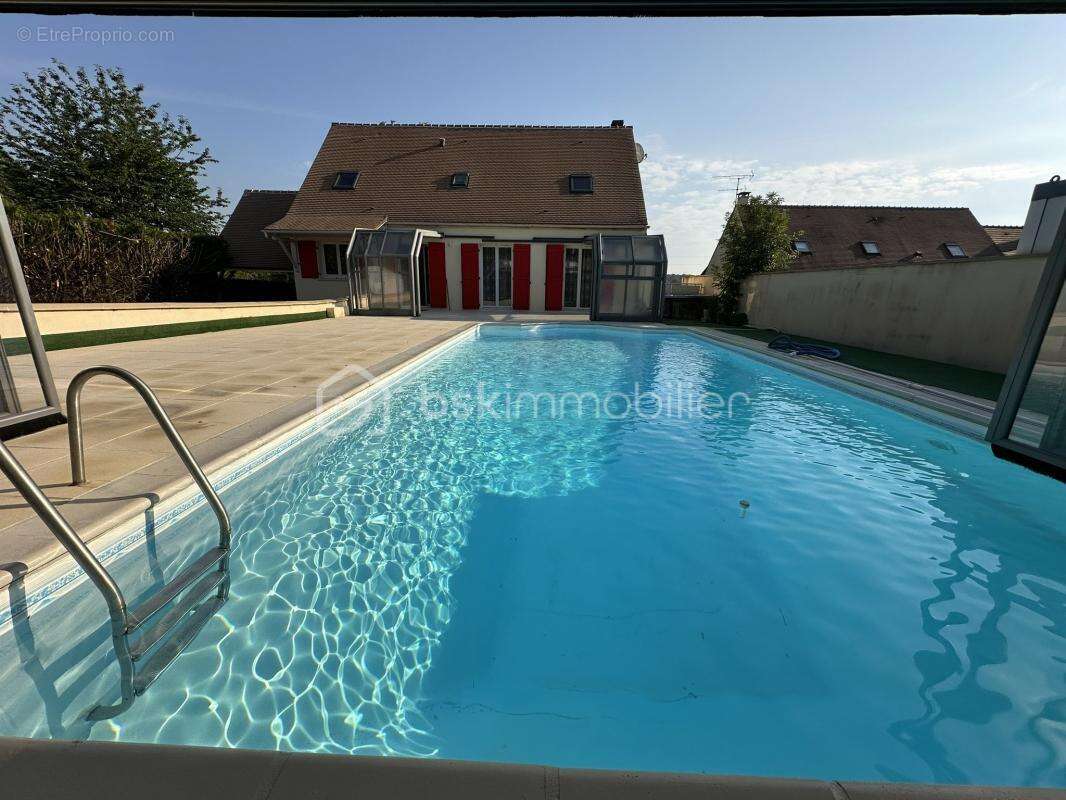 Maison à LA CHAPELLE-GAUTHIER