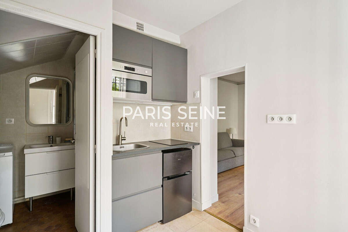 Appartement à PARIS-7E