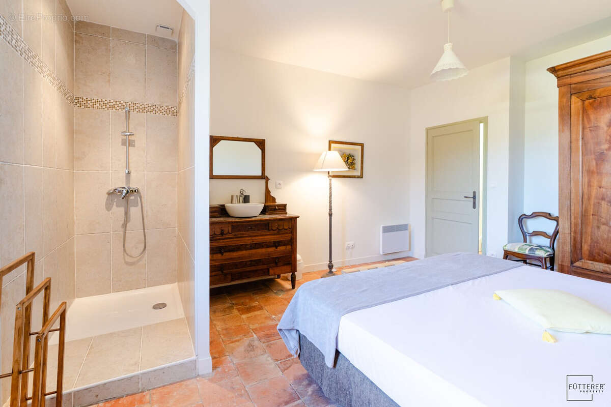 Maison 96 m² à Saint-Nazaire-D'aude  - photo 6