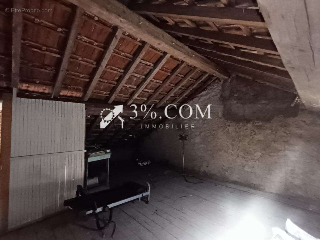 Maison de 76m2 renovee avec garage et place de stationnement - photo 15