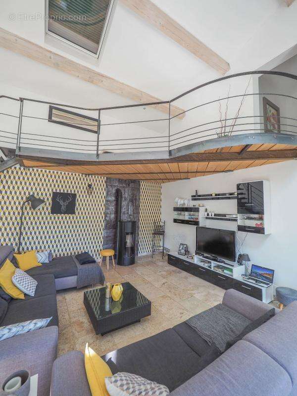 Maison à UZES
