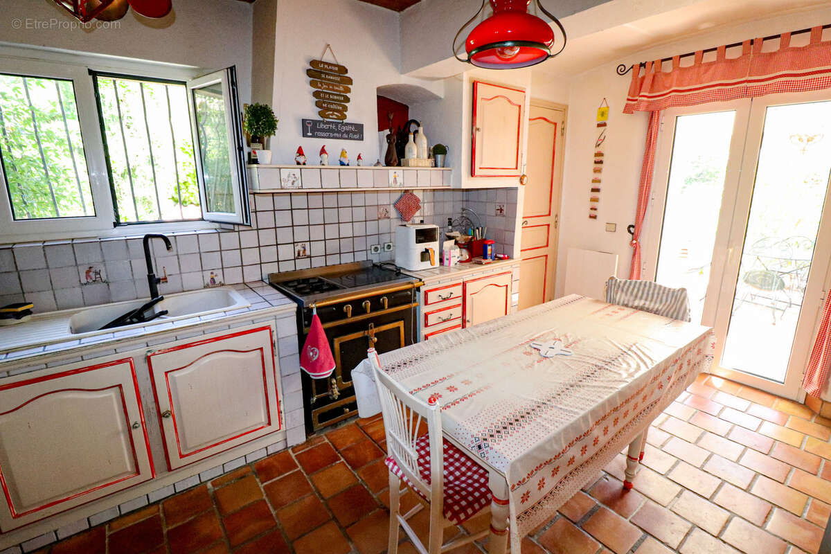 Flayosc exclusivite villa 136m2 3 chambres sur terrain 900m2 avec piscine - photo 24