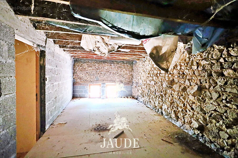 A vendre maison chateldon - photo 11