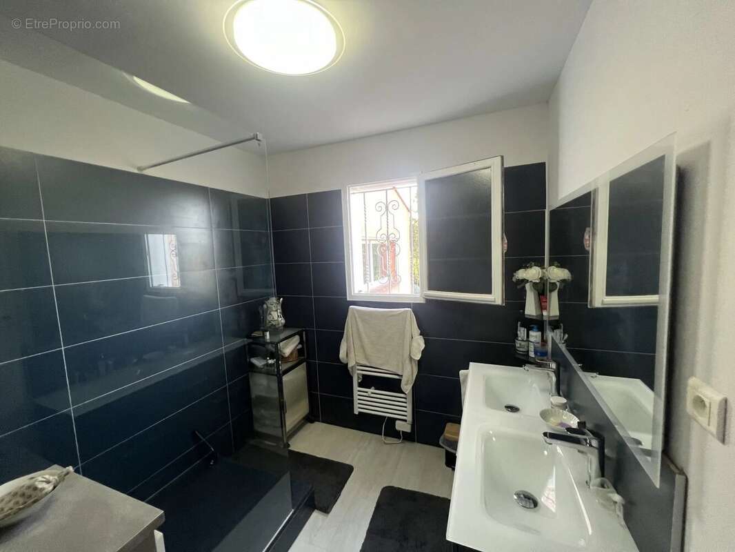 Maison à SAINT-MAXIMIN-LA-SAINTE-BAUME