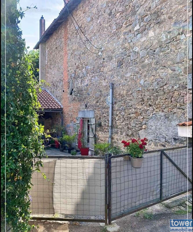 Maison à AUGIGNAC