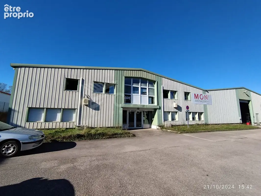 APPOIGNY - AUXERRE NORD A6 NORD -Bâtiment d'activité de  4730m² sur 9200m² de Terrain - photo 7