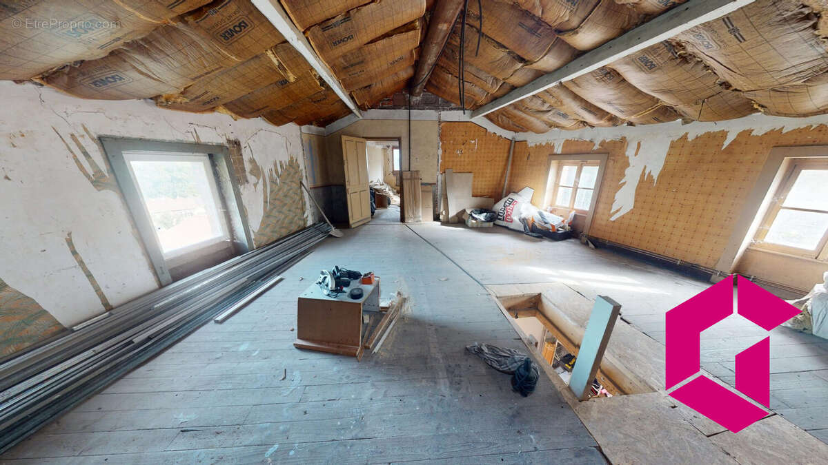 Maison à SAINT-PAUL-EN-CORNILLON