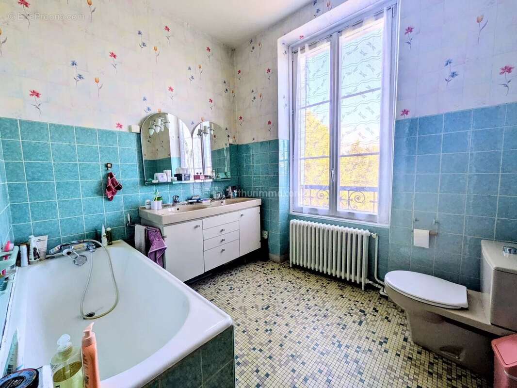 Maison à NEUFCHATEAU