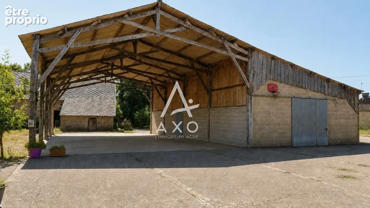 Exclusivité : Corps de ferme de 171,59 m2 à rénover avec Puits accessible sur une parcelle de plus de 2,1 hectares - photo 6