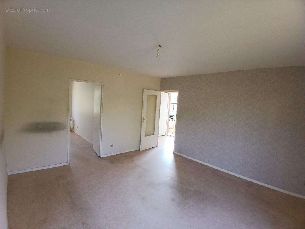 Maison T2 de plain-pied avec garage et jardin PRUILLE L'EGUILLE - photo 5