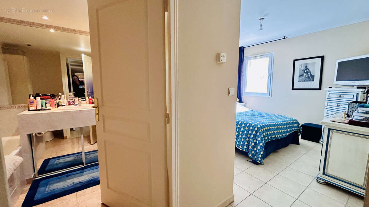 Appartement à CARQUEIRANNE