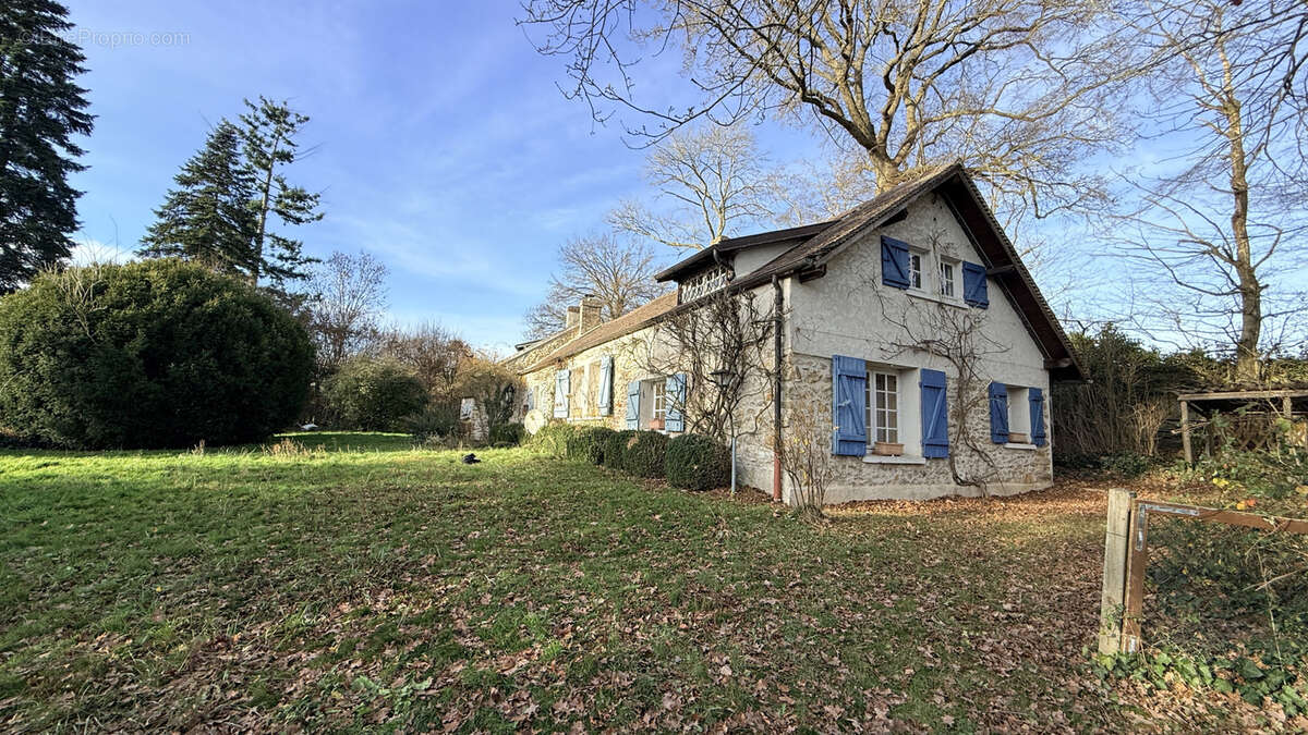 Maison à AUTOUILLET