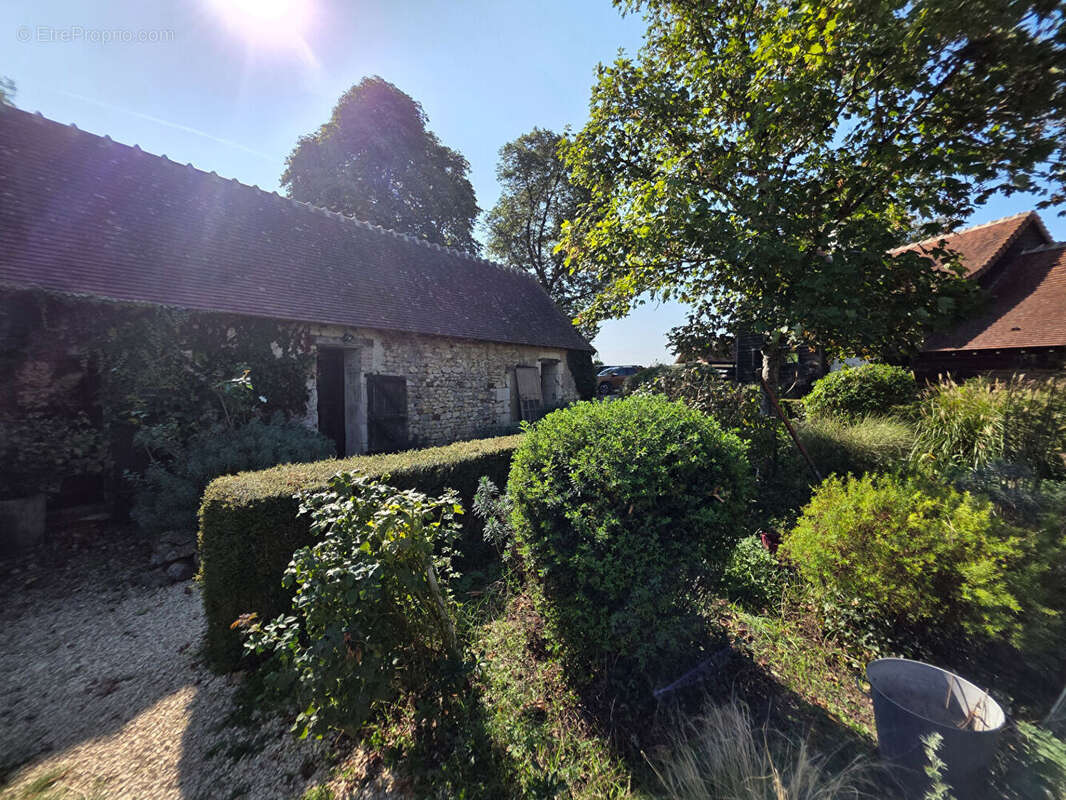 Maison à ANGLES-SUR-L&#039;ANGLIN