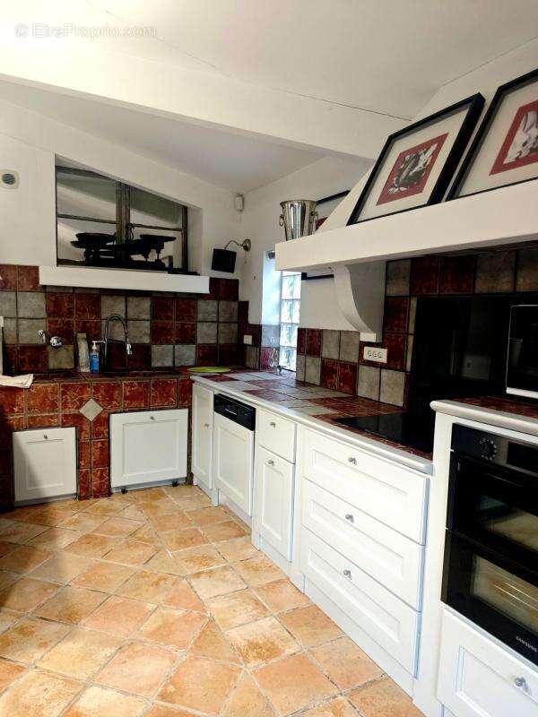Toulouse 31200 , superbe villa de 174m² sur une parcelle verdoyante de 1458m² - photo 3