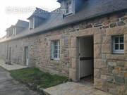 Maison à PLOUGUIEL