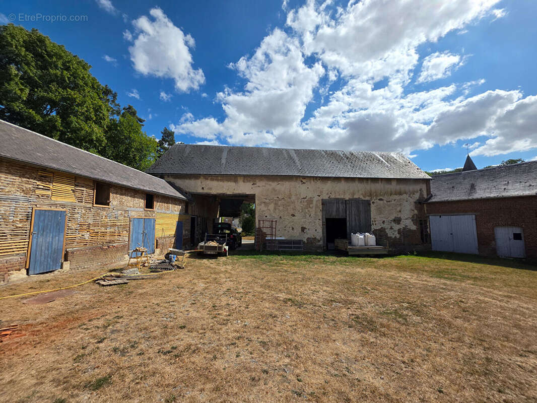 Ancien corps de ferme et sa maison de maitre - photo 10