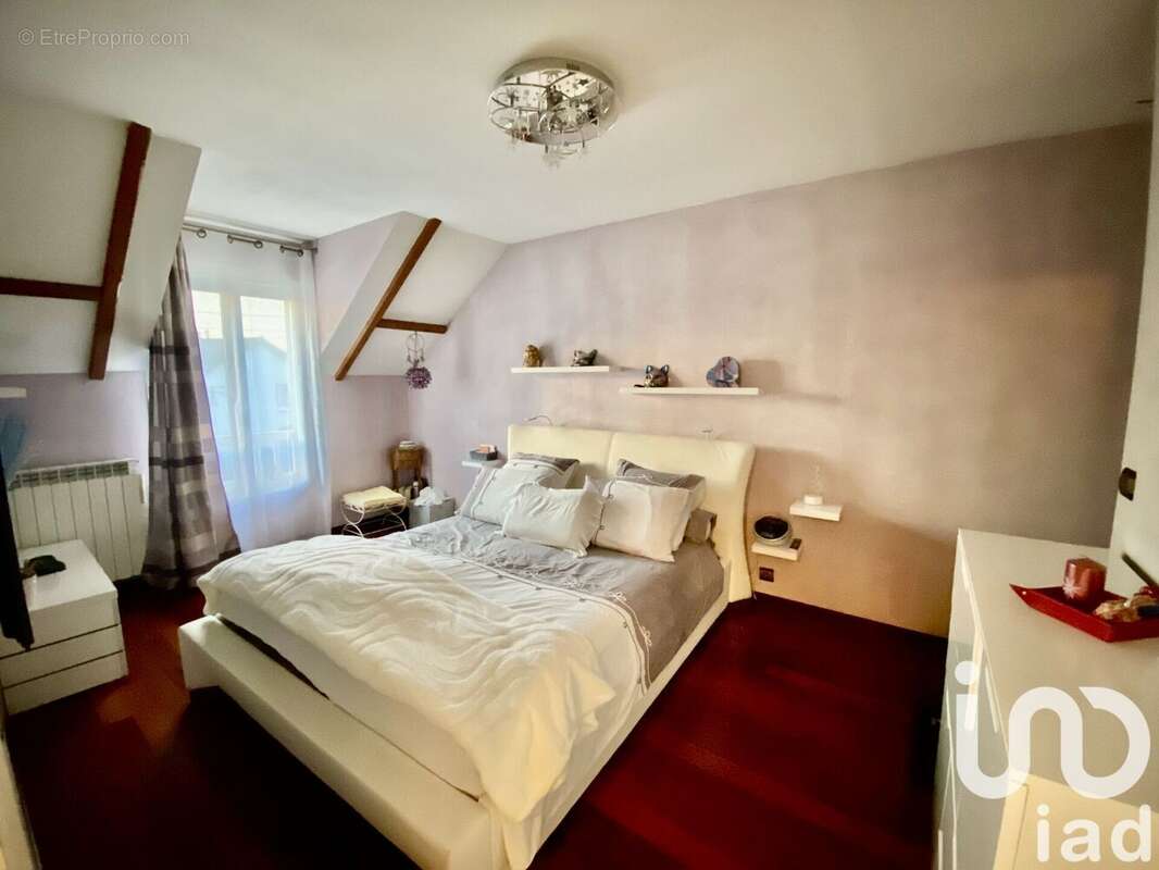 Photo 6 - Maison à VIRY-CHATILLON