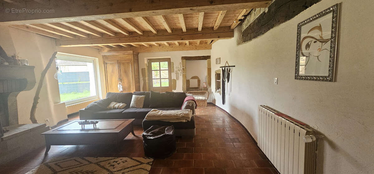 Maison de caractère, 288m2 hab. au cœur du village - photo 17