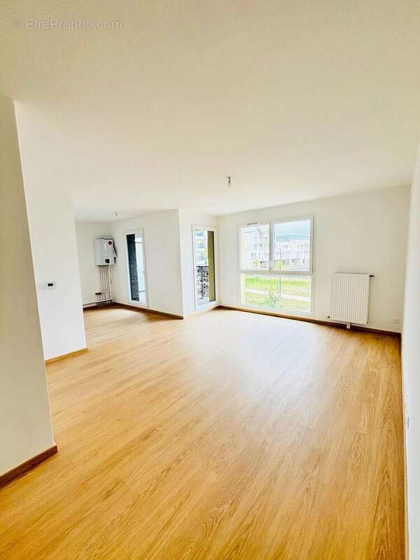 Appartement à STAINS