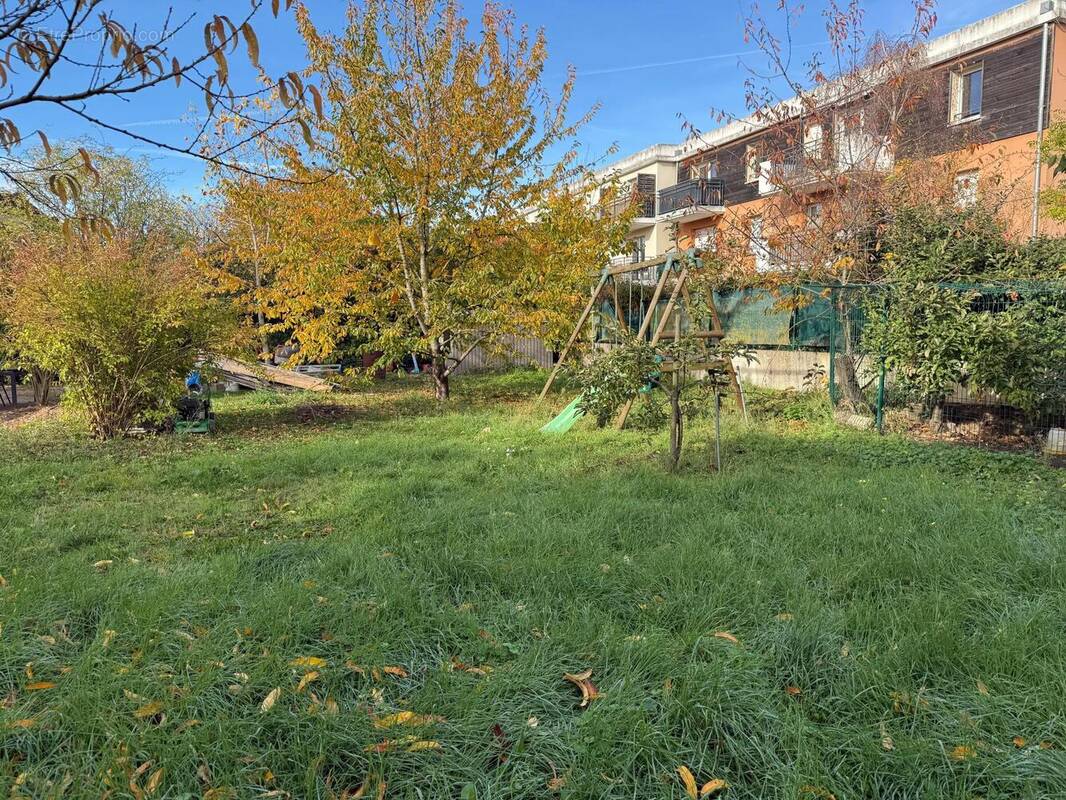 Photo 1 - Terrain à GARGENVILLE