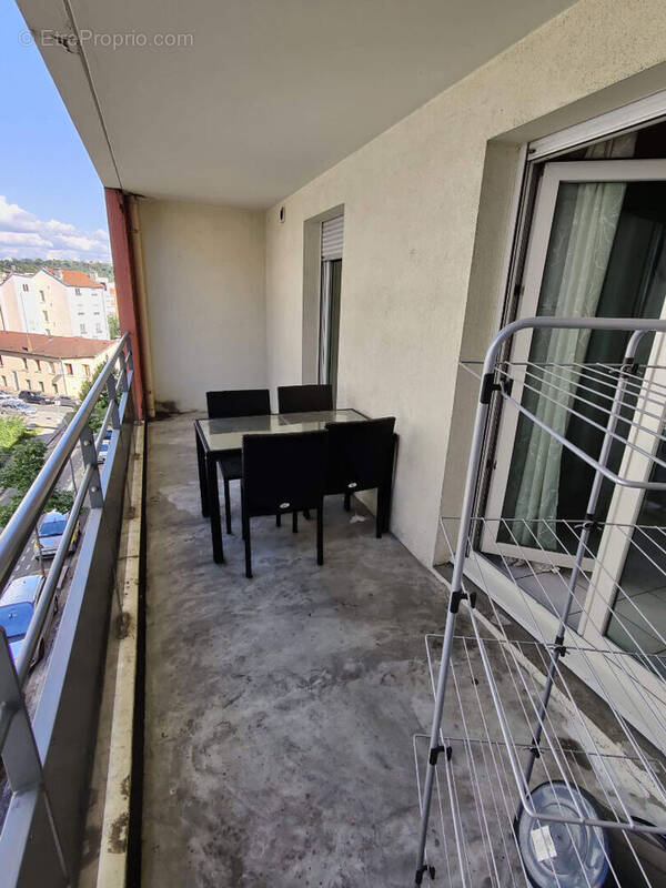 Appartement à LYON-9E