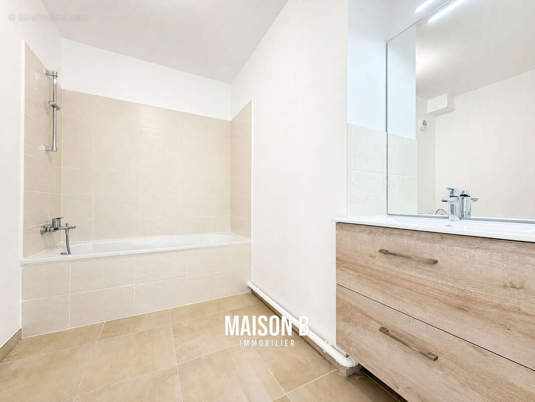 Appartement à MARSEILLE-9E