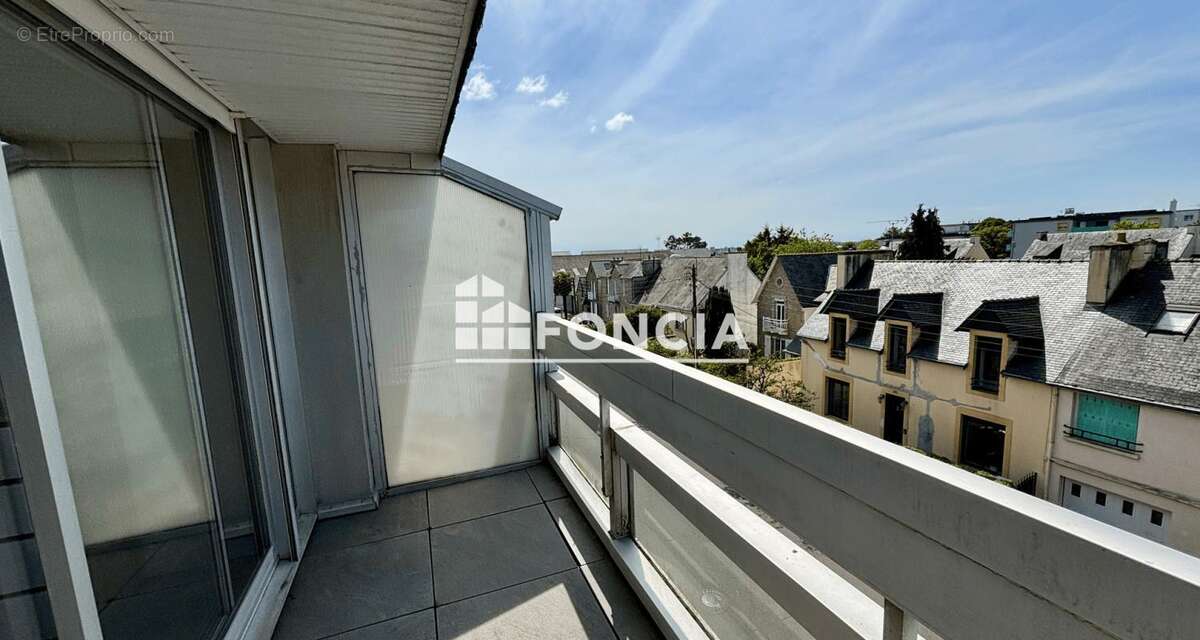 Appartement T2 avec terrasse, cave et parking – Kerfeunteun - photo 8