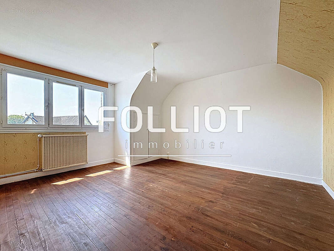 Maison à SAINT-GERMAIN-LA-BLANCHE-HERBE