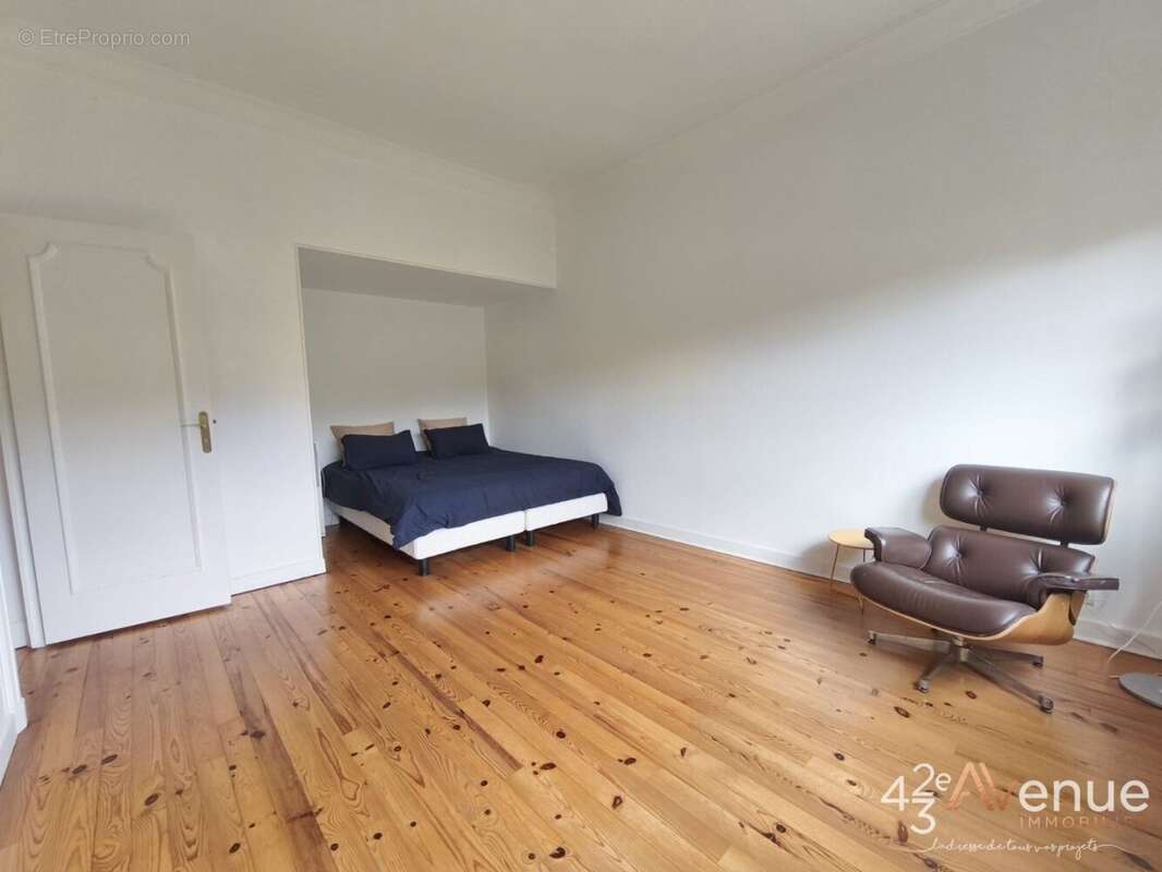 Appartement à SAINT-ETIENNE