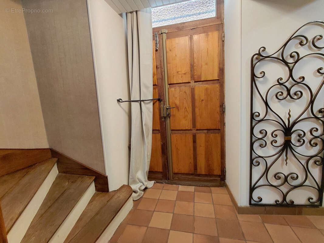 Proche du Château, Maison en pierre à Château l'Evêque - photo 24