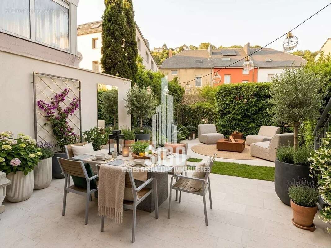 Maison à BELLEGARDE