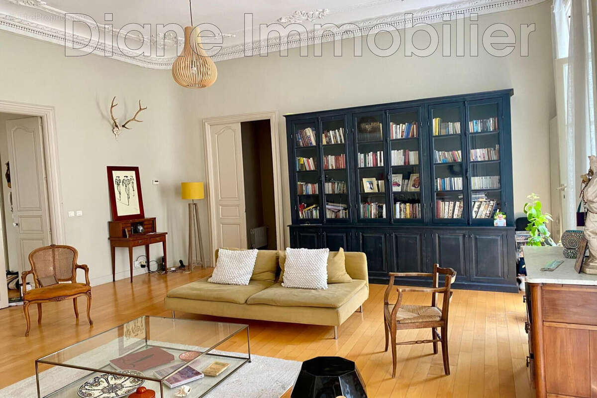 Appartement à NIMES