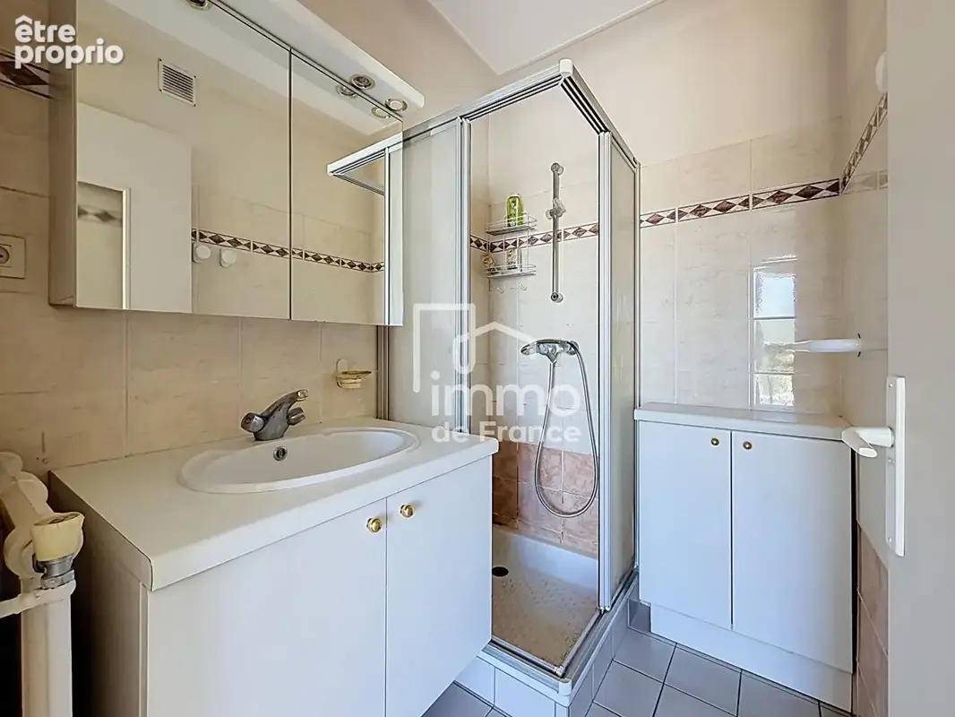 Appartement Oyonnax 2 pièce(s) 39.6 m2 - photo 6