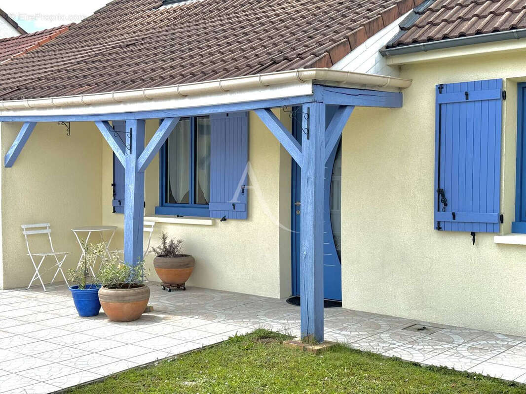 Maison à OZOIR-LA-FERRIERE