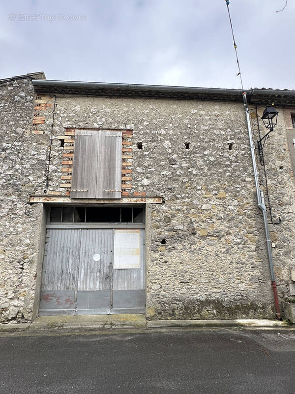 Appartement à LAURABUC