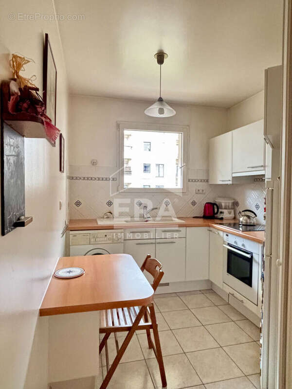 Appartement à LEVALLOIS-PERRET