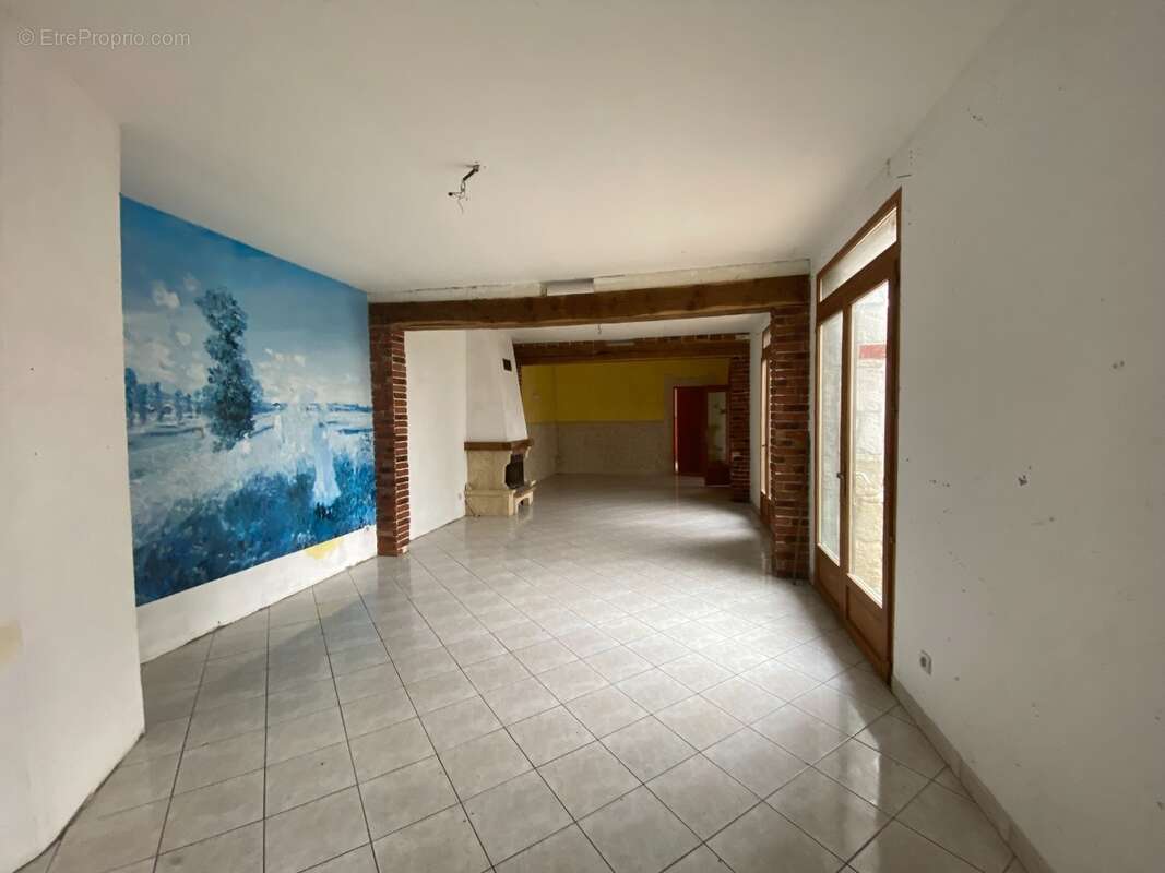 Maison à NEUVILLE-SUR-MARGIVAL