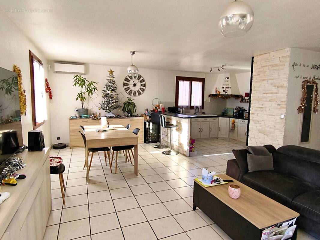 Maison à PUGET-SUR-ARGENS