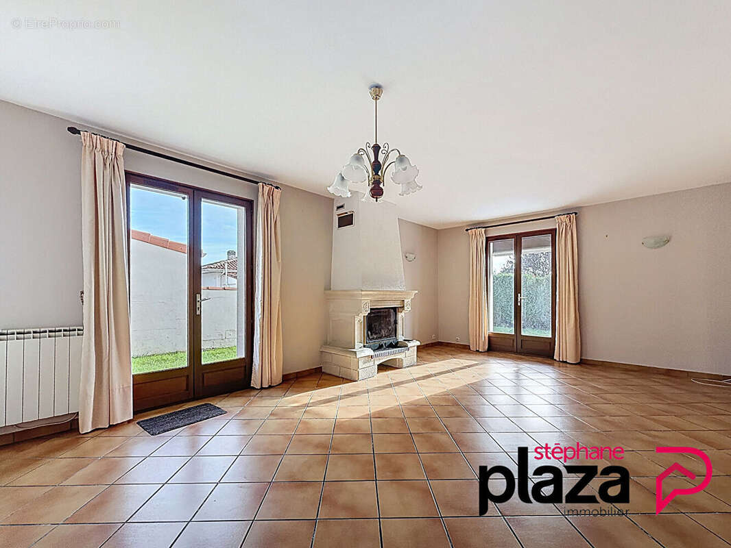 Maison à SAINT-SULPICE-DE-ROYAN