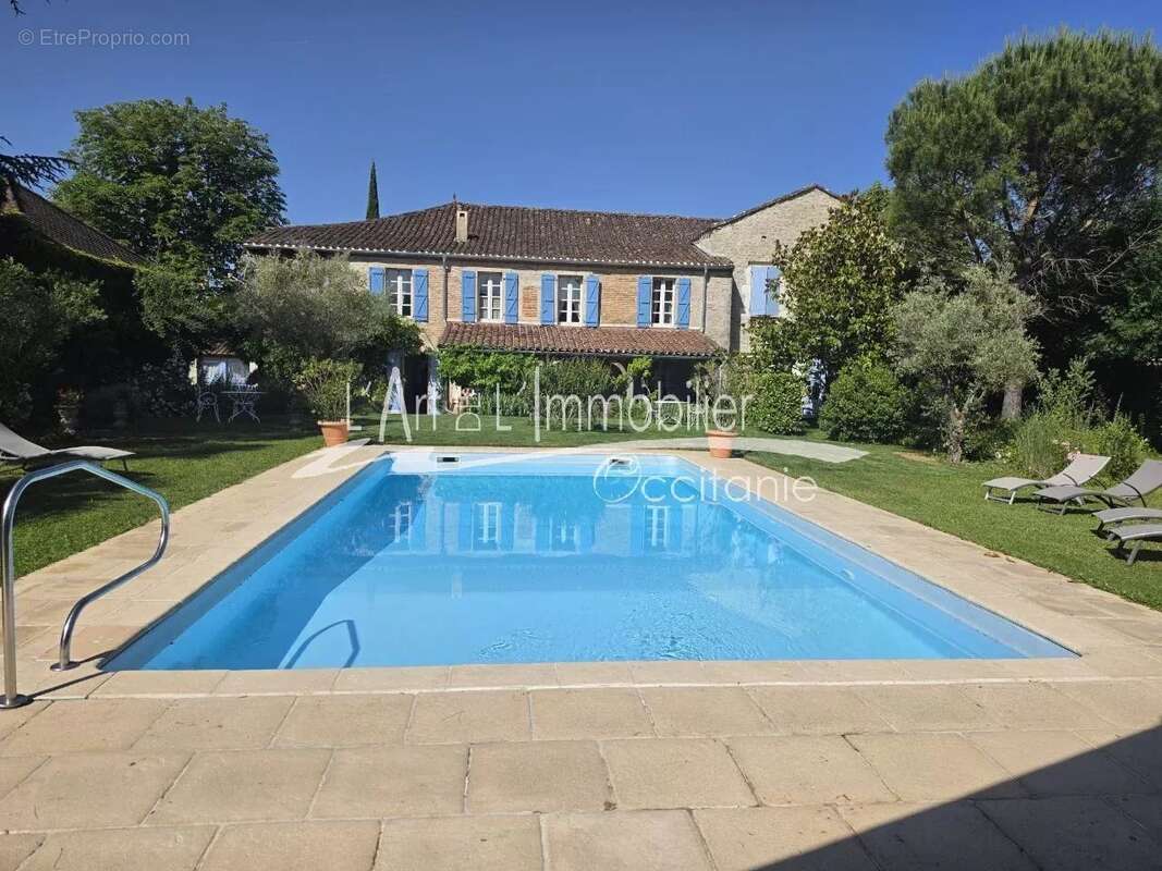 Maison à MERCUES