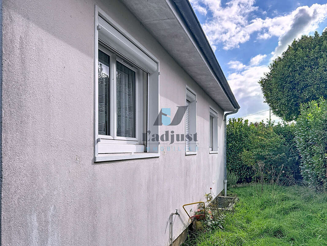 Maison à SAINT-PIERRE-LES-NEMOURS