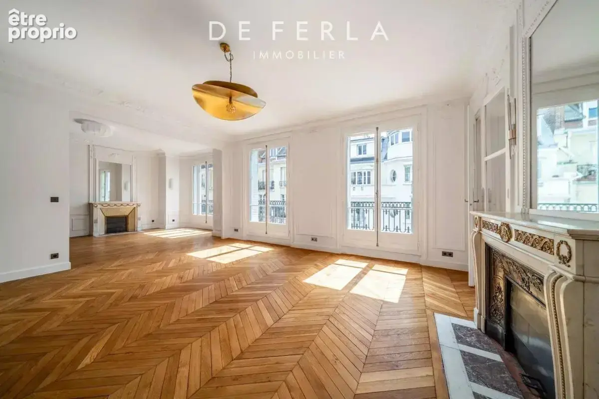 Sèvres / Duroc -  Haussmanien & Étage élevé - 5 chambres - photo 7