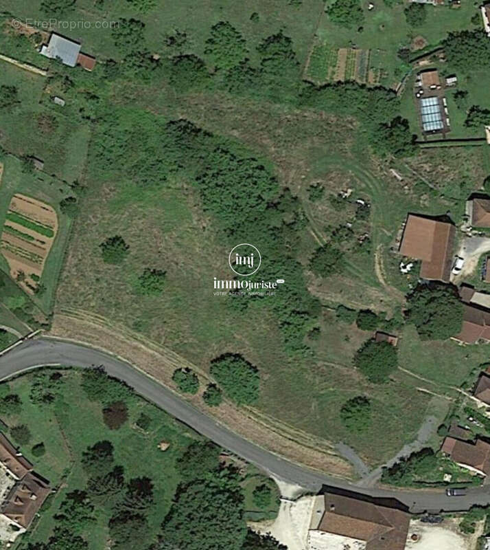 Terrain 4230 m² à Preyssac-D'excideuil  - photo 3