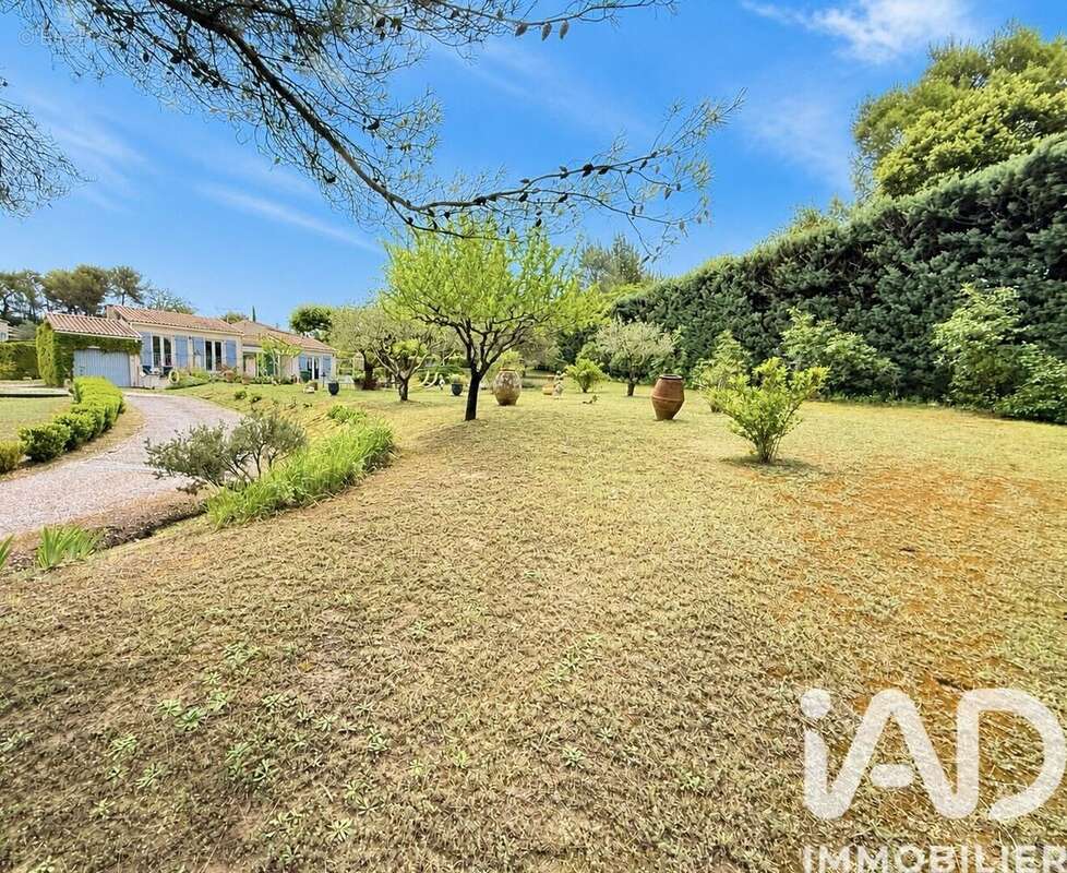 Maison 92 m² à Puymeras  - photo 2