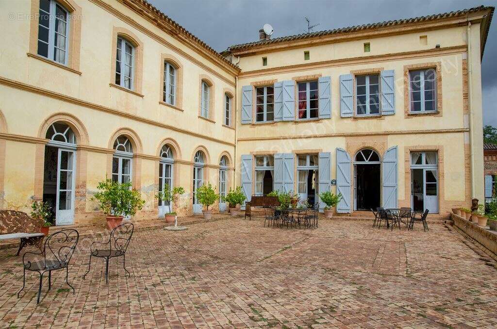 Château du XVIII, toutes commodités à pied - photo 5