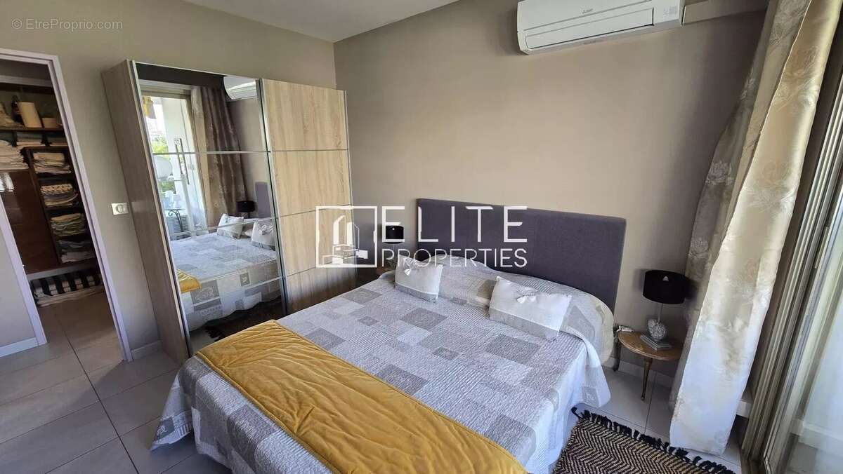 Appartement à VILLENEUVE-LOUBET