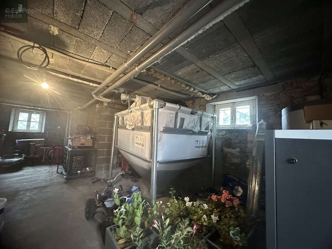 Maison à SAINT-SANTIN-DE-MAURS